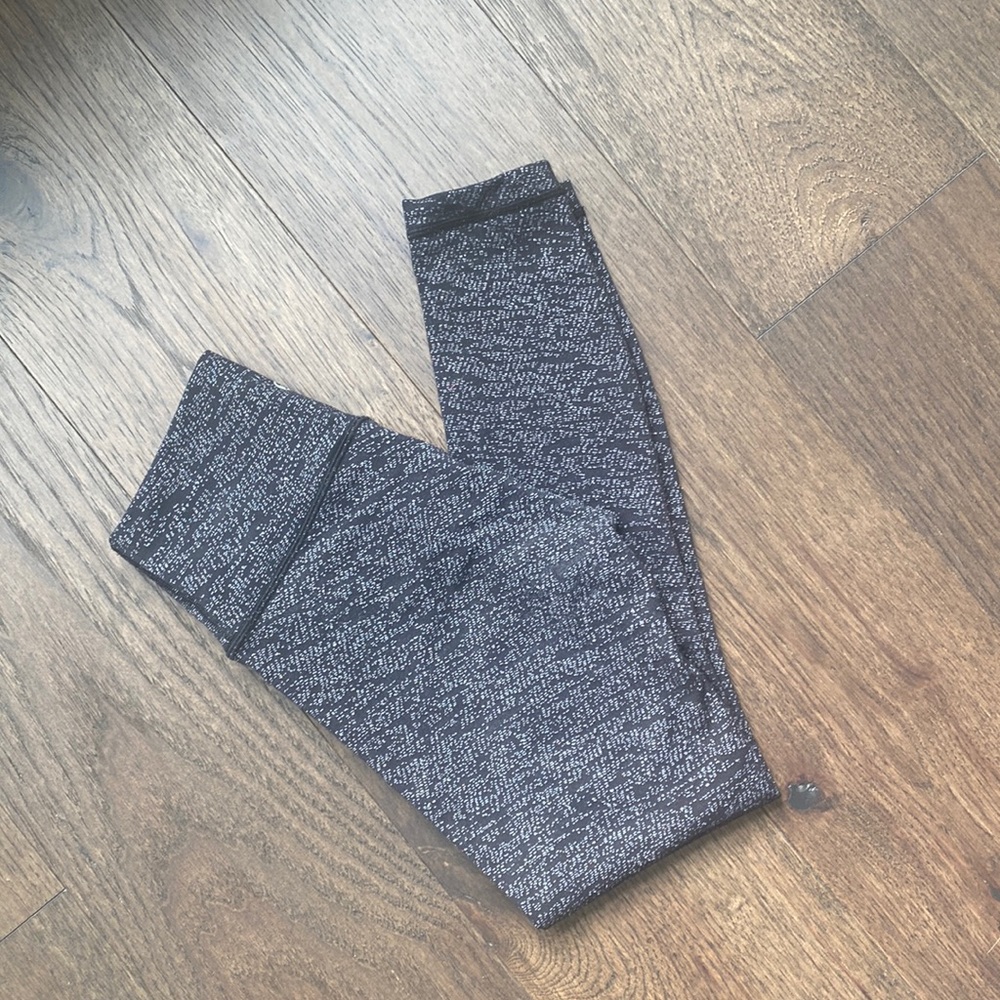 Lululemon Wunder Under 25”